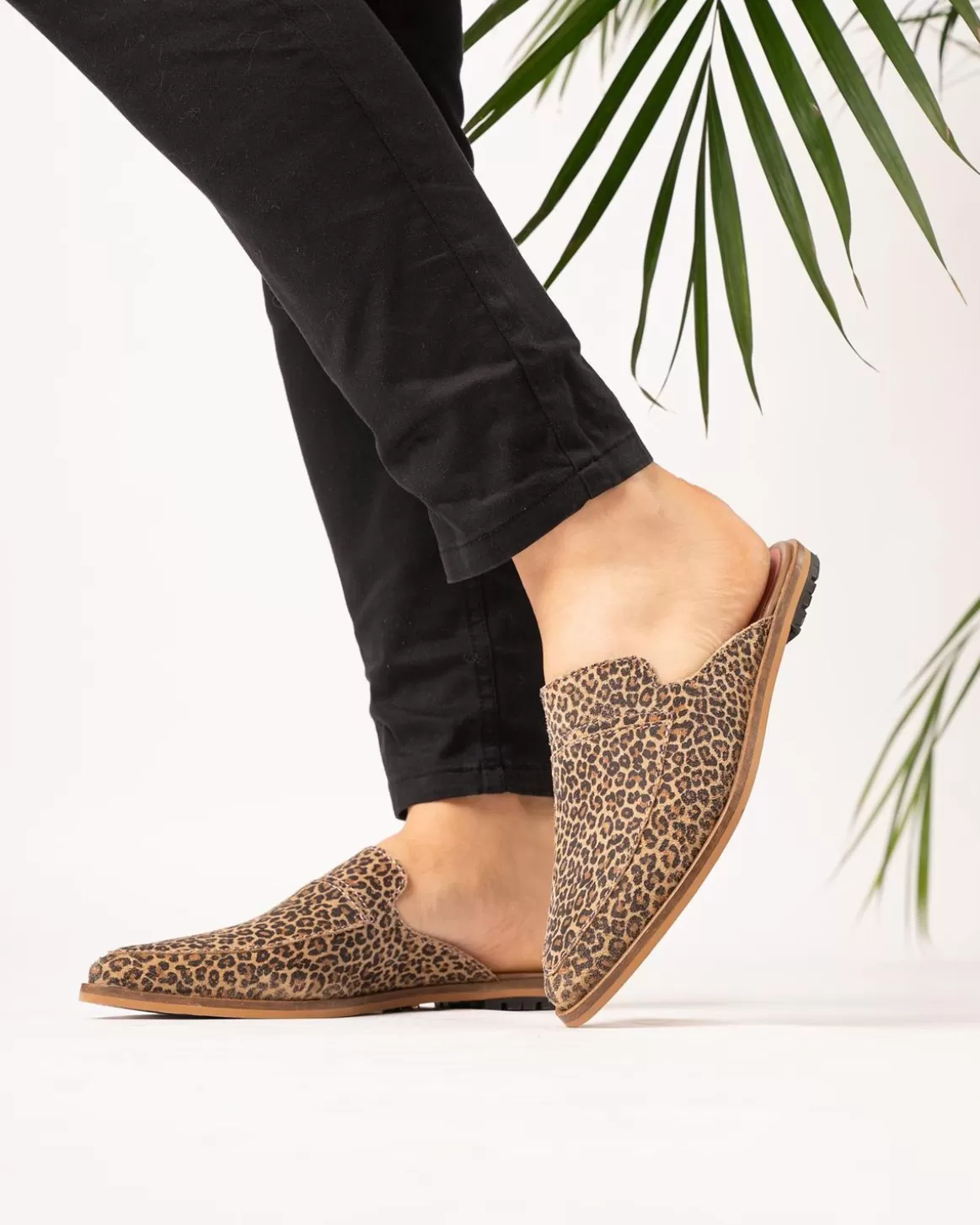 Welligogs Flat Shoes*De Beauvoir Cheetah Mules